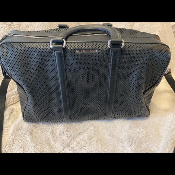 Michael Kors Libby gym bag - Picture 1 of 7